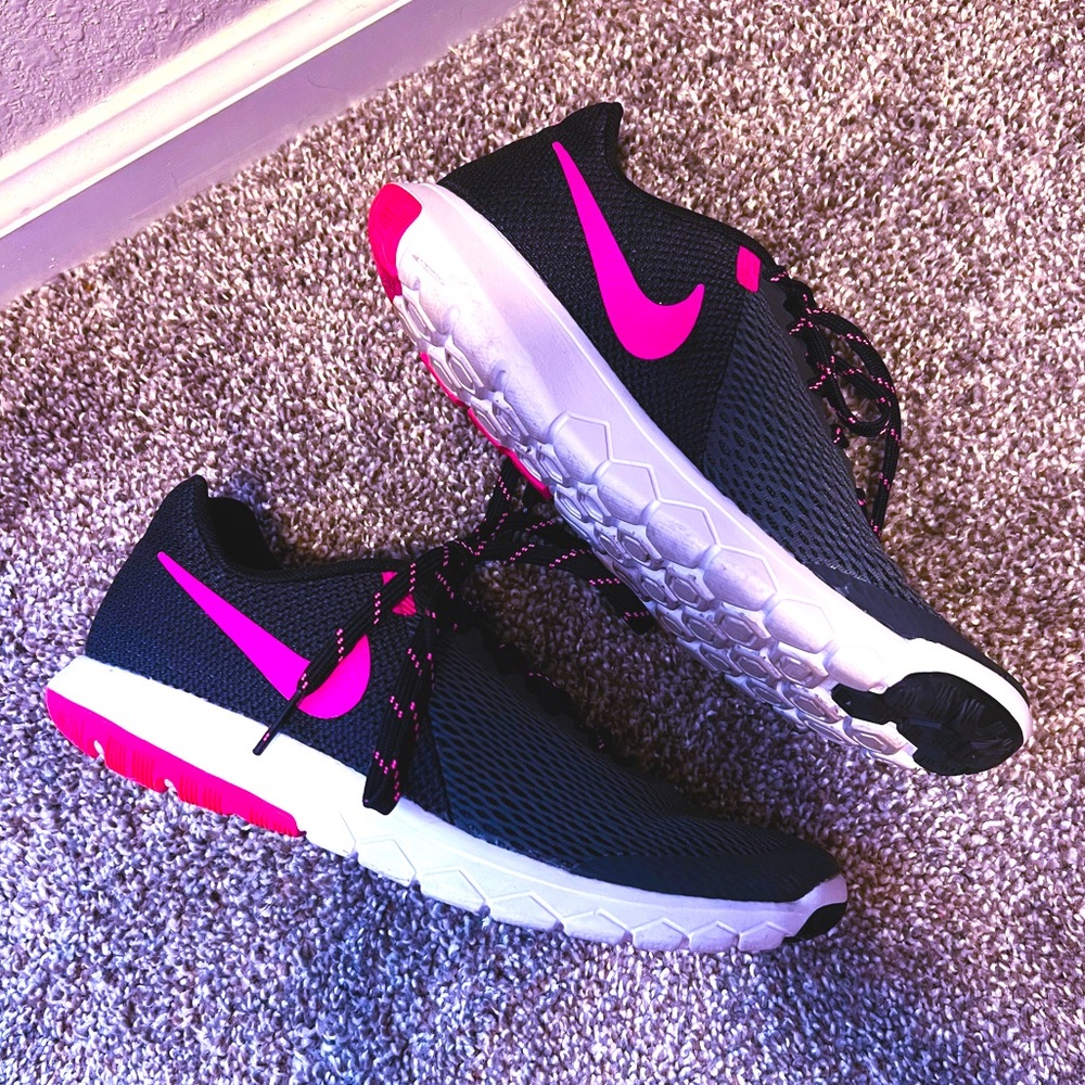 Nike Pink/Grey/Black Running Shoes